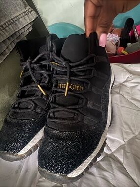 Jordan 11 Retro Low Black/Gold Basketball Sneaker